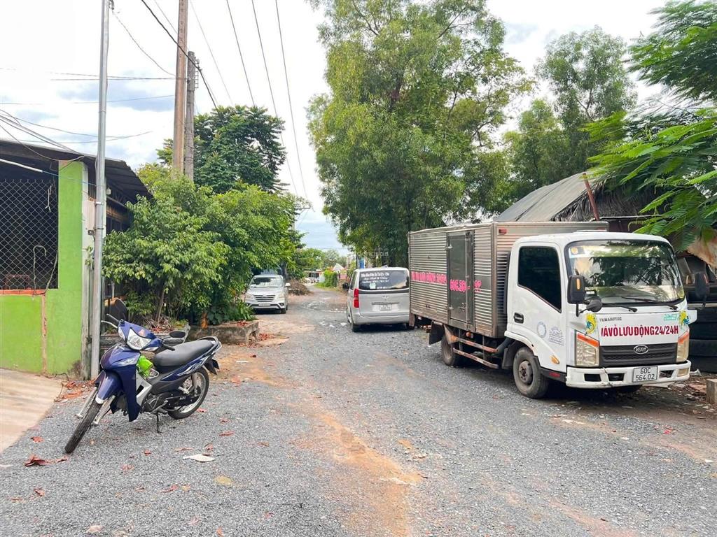 Nhà 1trệt 1lầu giá chỉ 2tỷ 890 mới đẹp sát trường học ngã tư trần ngọc lên bv phương chi bv 1500g