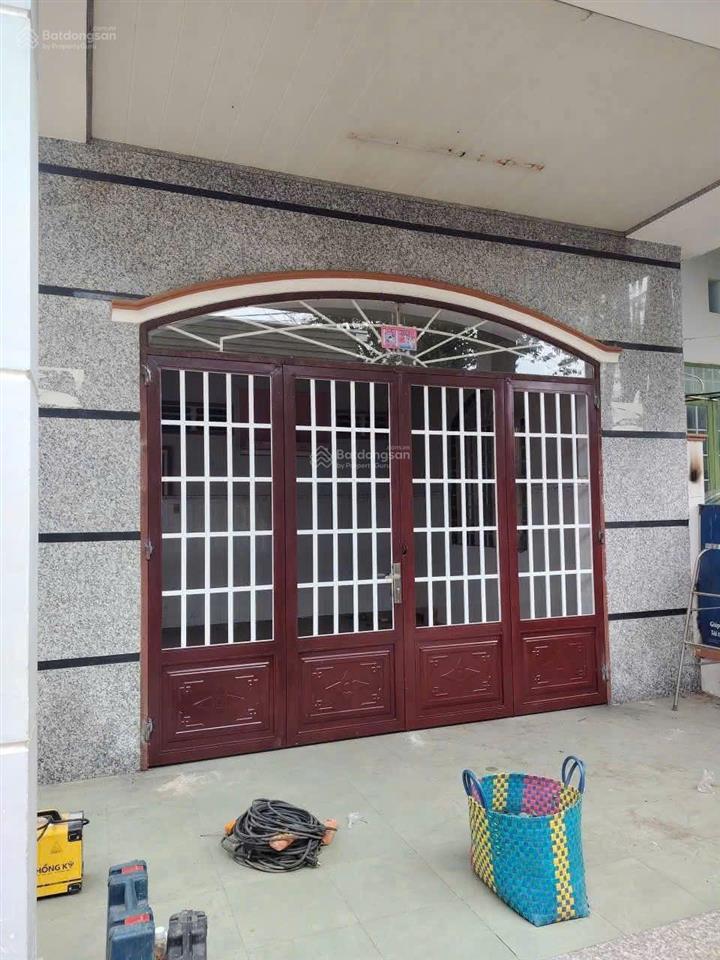 Nhà rẻ trung tâm tdmmà giá chỉ 1tỷ 790 tr 5.5x22m thổ cư 96.5m2 ngay chợ nhỏ  đi xem nhà