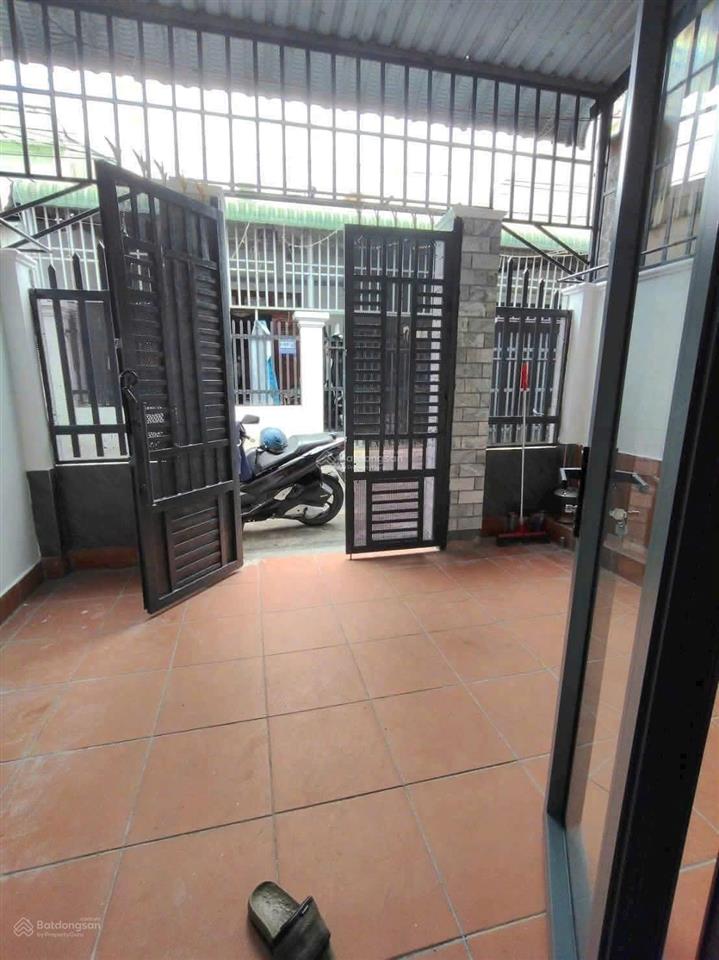 Nhà gác lửng chỉ 2 tỷ 390tr thủ dầu một trung tâm 64m2 full thổ cư đường ôtô dân cư kín