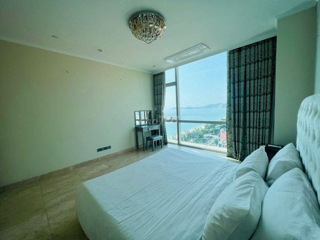 CĂN GÓC  3 PHÒNG NGỦ VIEW BIỂN ĐẸP NHẤT NHA TRANG CENTER CHỈ 18 TỶ