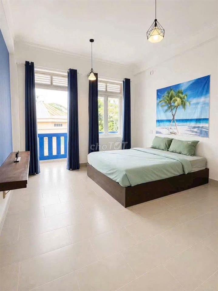 NHÀ 5 TẦNG VIEW BIỂN HÒN CHỒNG CHỈ 10,5 TỶ, ĐANG CHO THUÊ HOME STAY