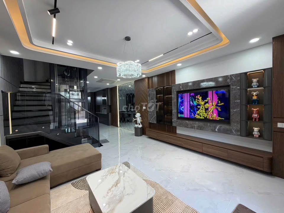 NHÀ MỚI ĐẸP THIẾT KẾ HIỆN ĐẠI CÓ THANG MÁY KĐT MỸ GIA THÁI HƯNG
