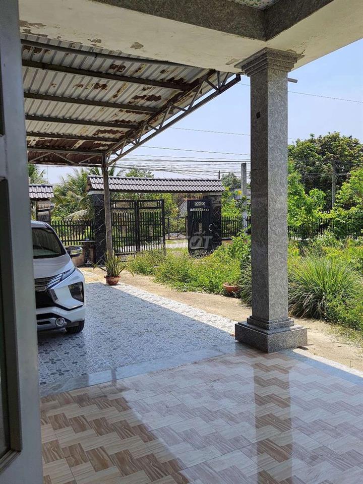 NGỘP BANK, BÁN GẤP NHÀ VƯỜN DT821, X. LỘC GIANG, 100% THỔ CƯ