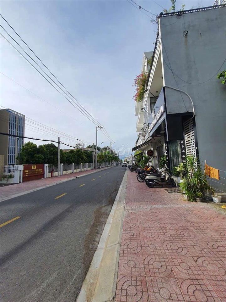 Đất Mặt Tiền Cao Thắng Gần Tượng Đài Chiến Thắng, Cách Biển Vài Phút