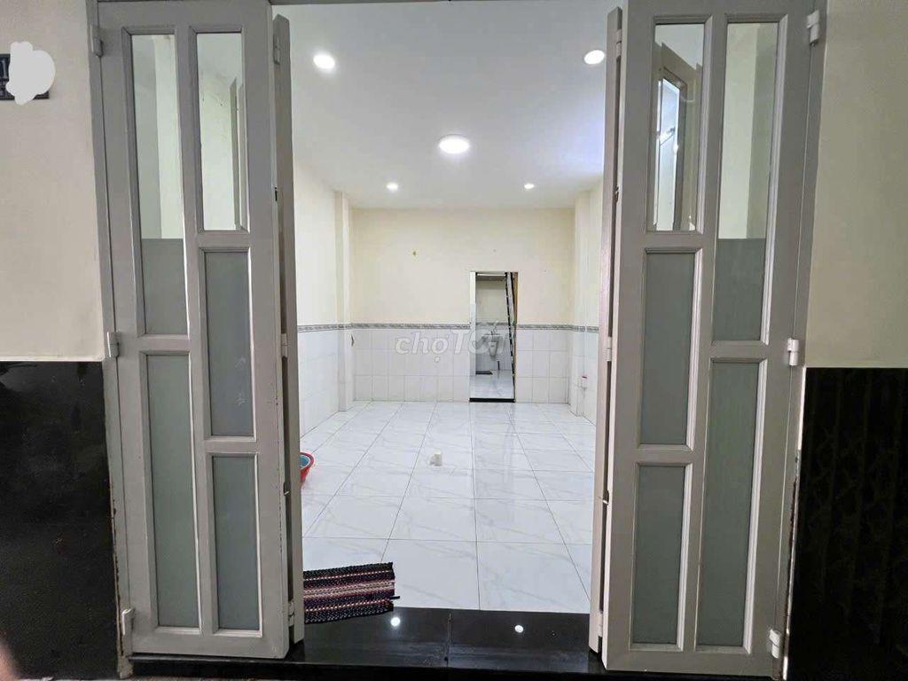Cho Thuê Nhà 211/ Hoàng Hoa Thám, P5, PN. Hẻm An Ninh, Yên Tĩnh