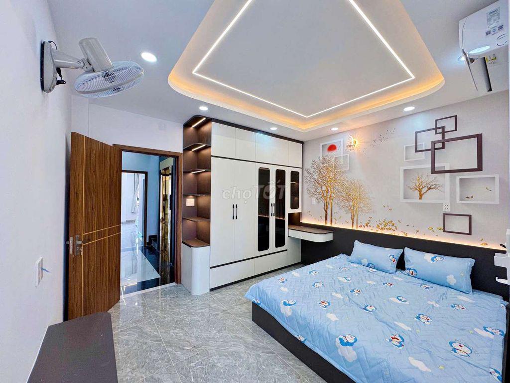Nhà chính chủ đường Lê Văn Quới: 4mx14m đúc 1 lửng 3 lầu