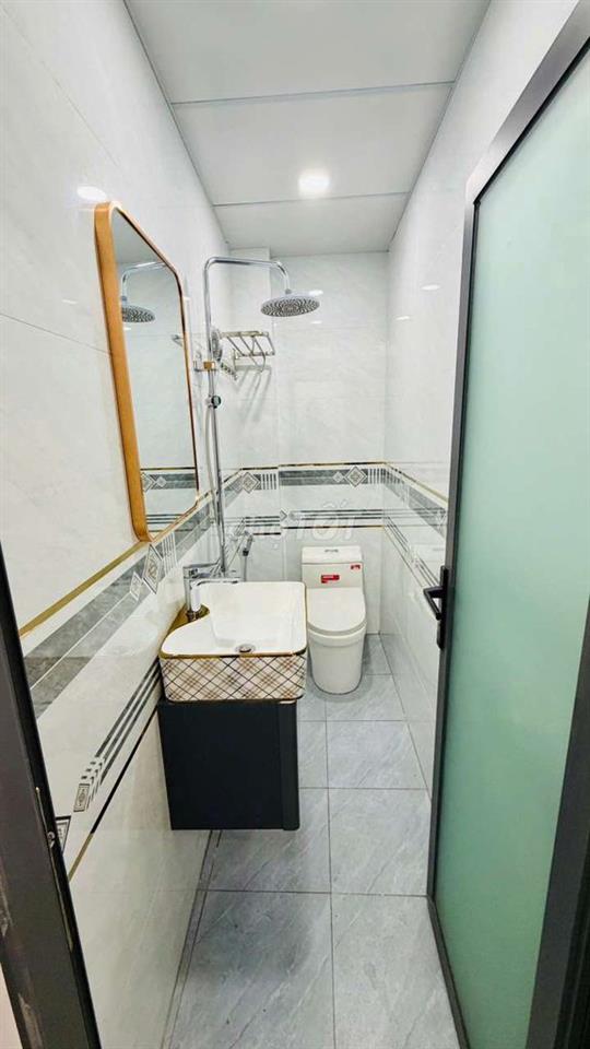 Nhà chính chủ đường Lê Văn Quới: 4mx14m đúc 1 lửng 3 lầu