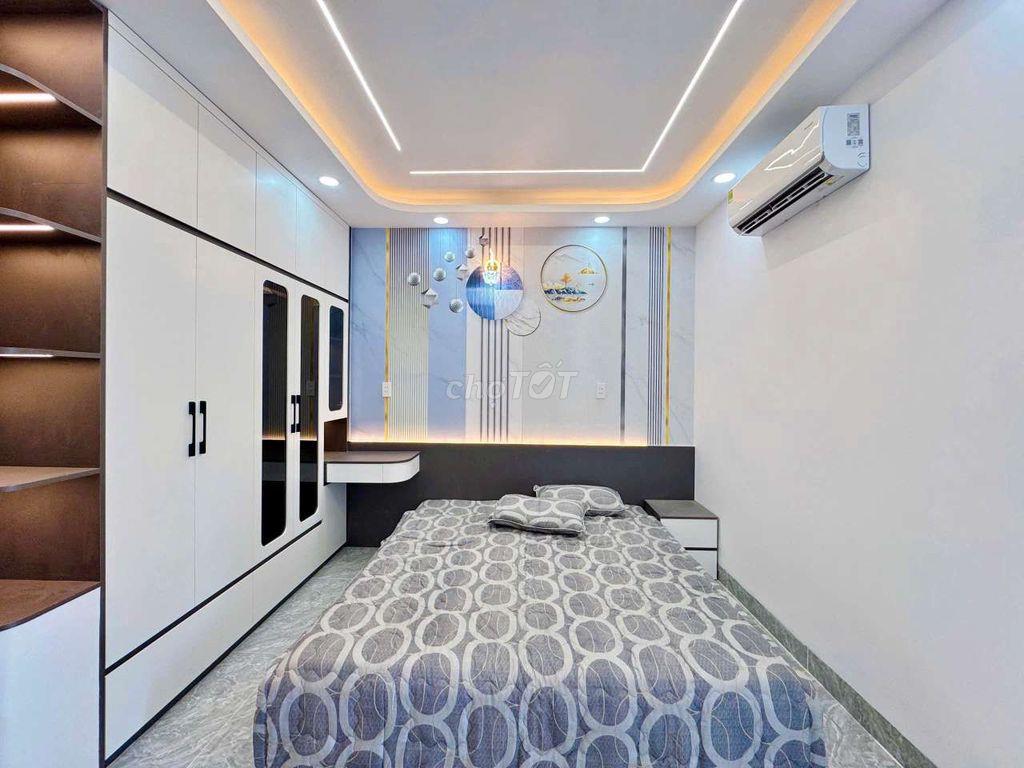 Nhà chính chủ đường Lê Văn Quới: 4mx14m đúc 1 lửng 3 lầu