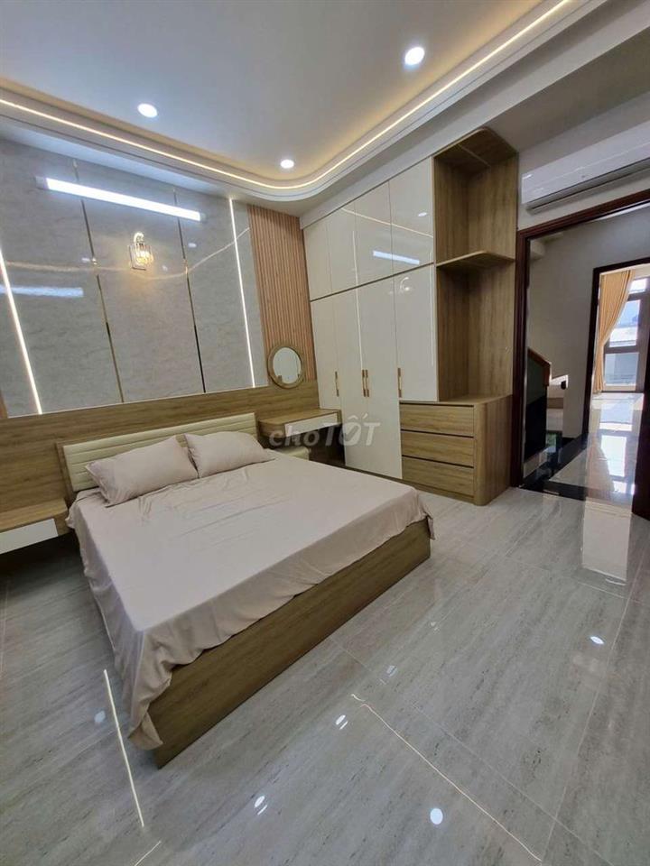 Bán Nhà full Nội Thất Tân Hòa Đông: 5mx16m 1 lửng 3 lầu, có thang máy