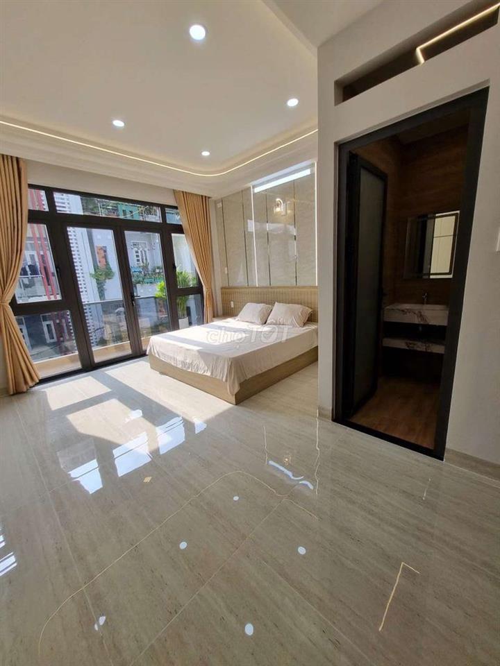 Bán Nhà full Nội Thất Tân Hòa Đông: 5mx16m 1 lửng 3 lầu, có thang máy