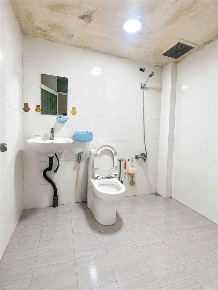 Nhà nở hậu, đúc thật 1 trệt 1 lầu ở đường Mã Lò_ HL2: 4.16mx10m