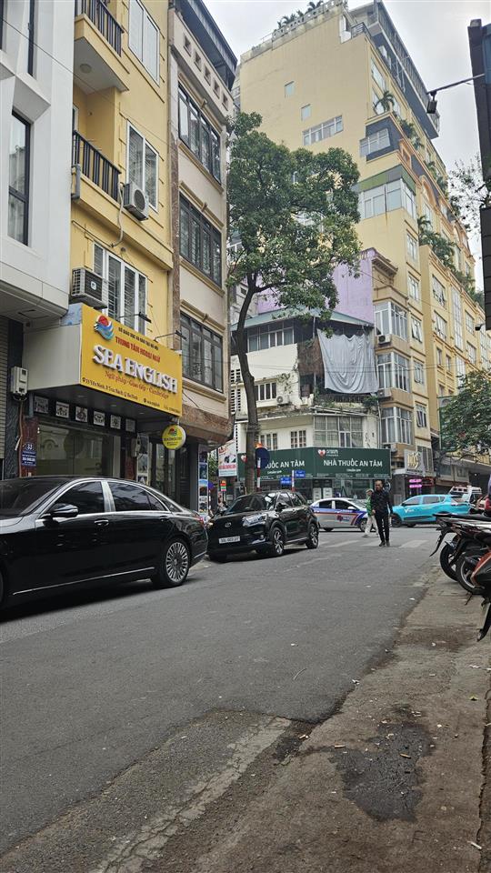 Bán nhà lê ngọc hân mặt phố hai bà trưng 75m cực đẹp ở luôn 7t thang máy thoáng trước sau hơn 60tỷ