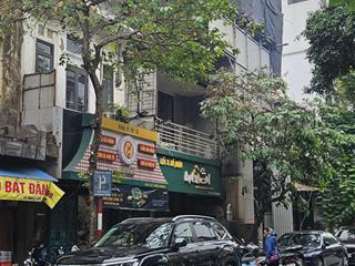Mặt phố hoàn kiếm bát đàn 100m nhà 2 mặt phố, mt gần 5m. hơn 70 tỷ ô tô dừng đỗ 2 chiều 0948 933 ***