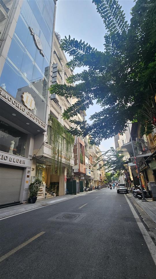Bán nhà hai bà trưng phố hàm long 175m2 tòa nhà 9tầng vỉa hè, dòng tiền 3 tỷ/năm. bán 150tỷ (ctl)