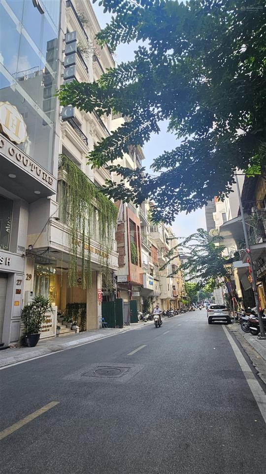 Bán nhà hai bà trưng phố hàm long 175m2 tòa nhà 9tầng vỉa hè, dòng tiền 3 tỷ/năm. bán 150tỷ (ctl)