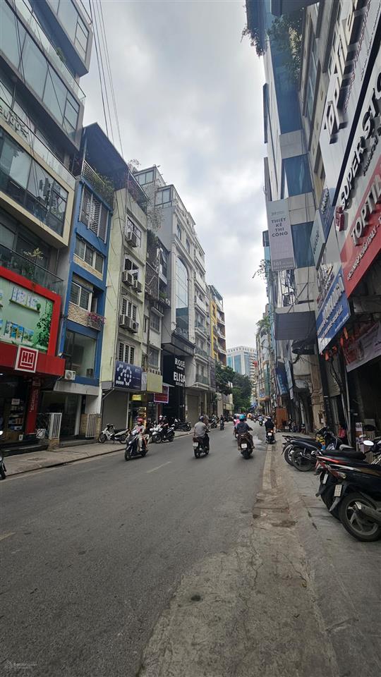 Bán nhà mặt phố p. cát linh 124m2, 9 tầng mặt tiền 10,5m lô góc 2 thoáng. hơn 500tr/m dòng tiền cao