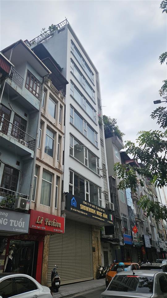 Bán nhà mặt phố p. cát linh 124m2, 9 tầng mặt tiền 10,5m lô góc 2 thoáng. hơn 500tr/m dòng tiền cao