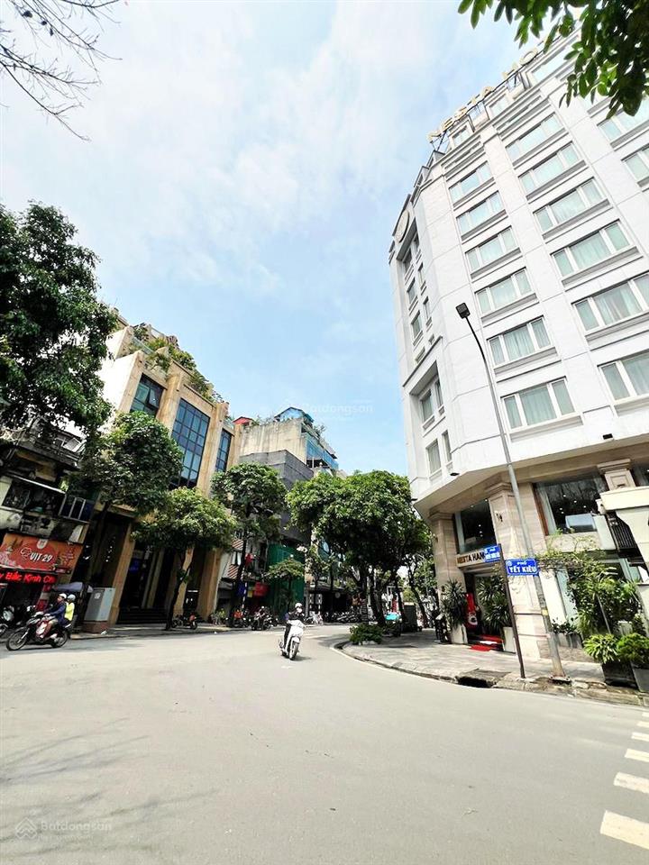 Bán nhà mặt phố nguyễn du quận hai bà trưng 128m, nhà 7 tầng mt 6,5m phố vip vỉa hè. bán 105 tỷ