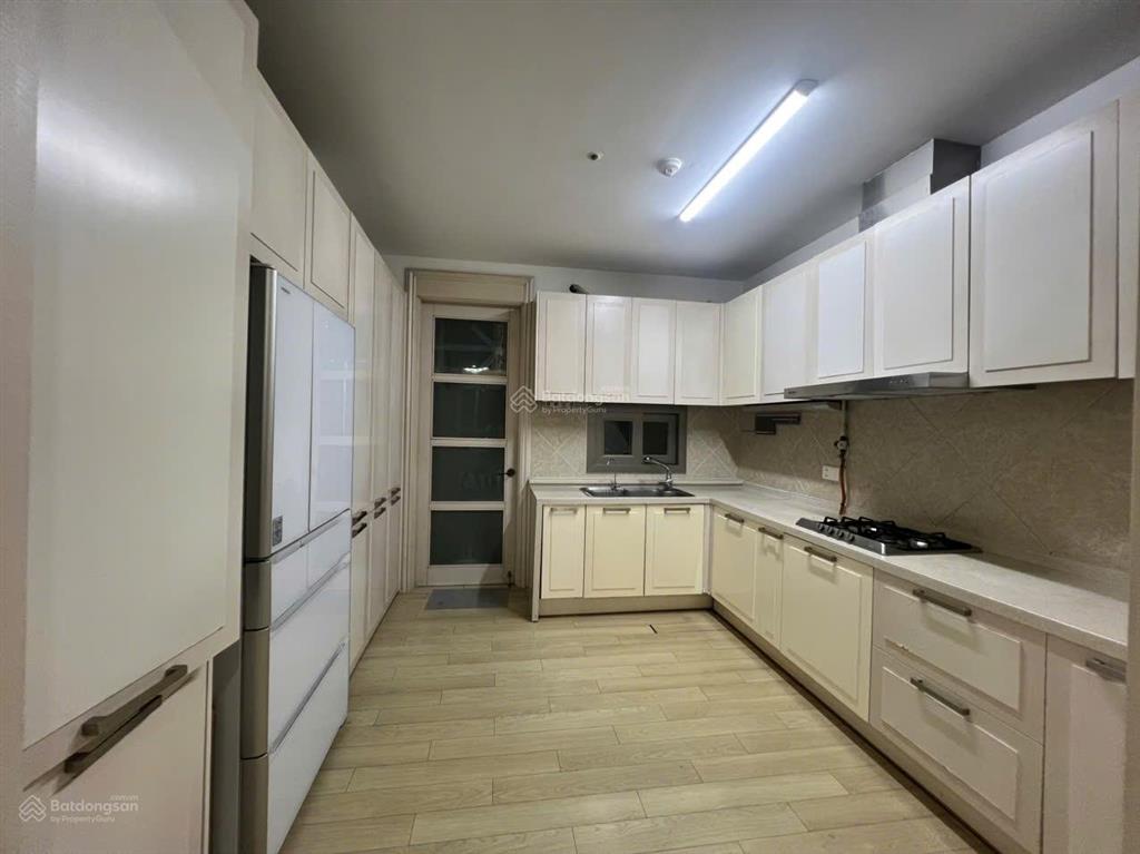 Chính chủ bán 3 ngủ 139m đông nam cccc hyundai hà đông