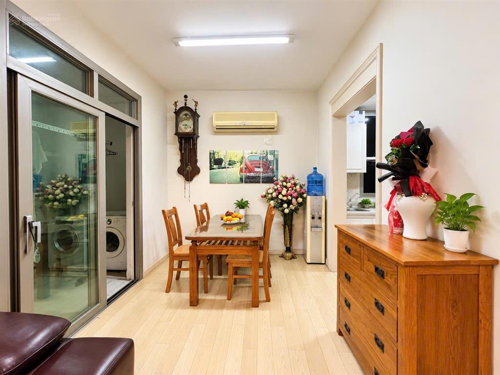 Bán căn hộ 3 ngủ 136m2 đầy đủ phân tích ạ