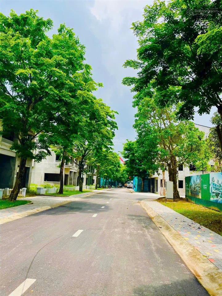 Cần bán căn liền kề giá tốt nhất khu ecopark.  0989 938 ***