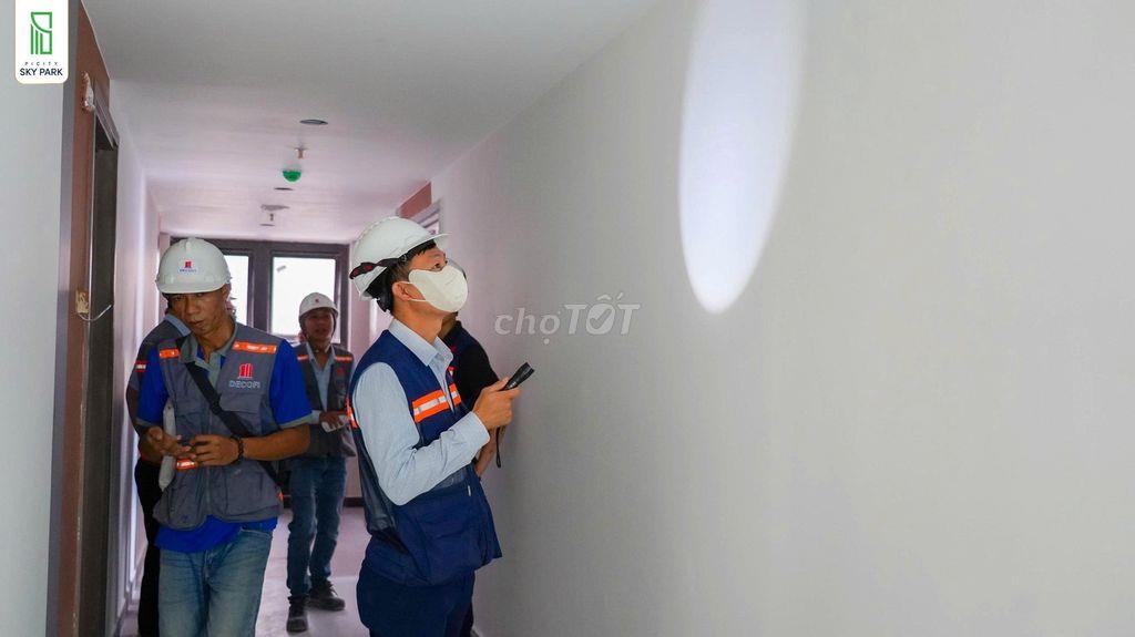 CẮT LỖ MẠNH 500TR, Căn góc 70m2 tầng 18 đẹp, Ban Công Đông Nam mát mẻ