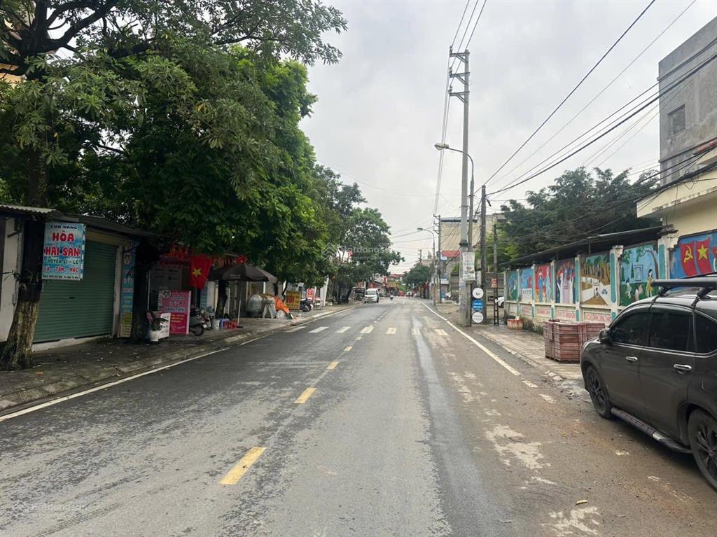 Chuyển công tác cần bán lô đất vị trí hiếm có dt 90m2 sẵn sổ tại thị trấn xuân mai giá 3,5 tỷ