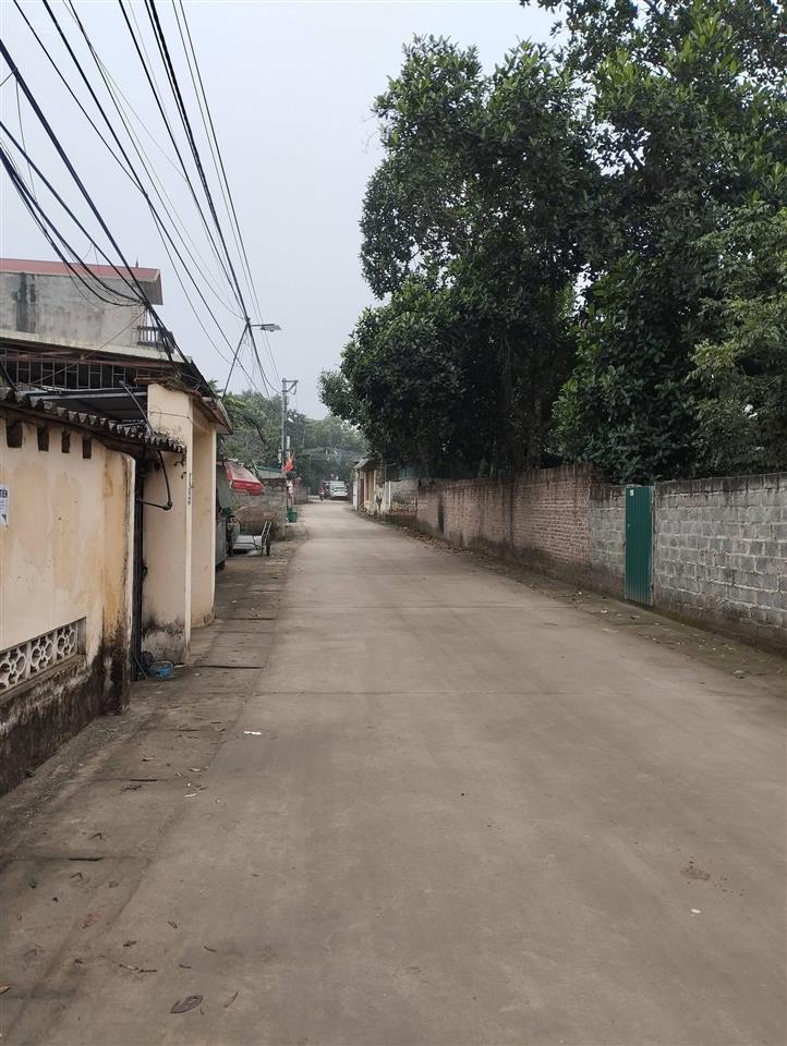 Bán đất tại tt xuân mai 103m2 đường thông xe oto tránh nhau, gần ql6 tuyến đường sắt metro