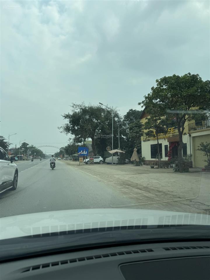 Cc bán 887m2 mặt đường ql6 gần kcn lương sơn  hoà bình để sang nước ngoài