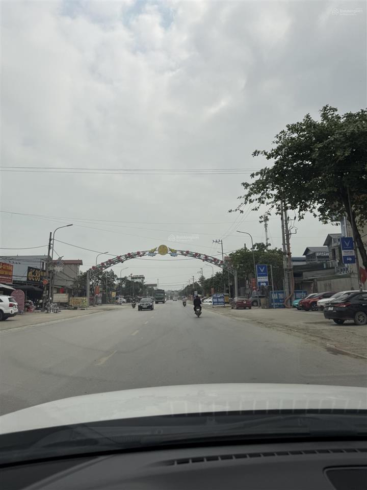 Cc bán 887m2 mặt đường ql6 gần kcn lương sơn  hoà bình để sang nước ngoài