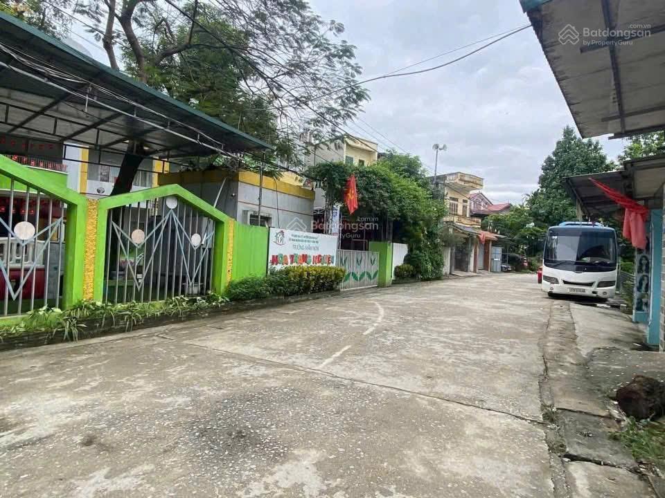 Bán lô đất 33m2 tại thuỷ xuân tiên xuân mai giá 1,3 tỉ cách ql21 100m