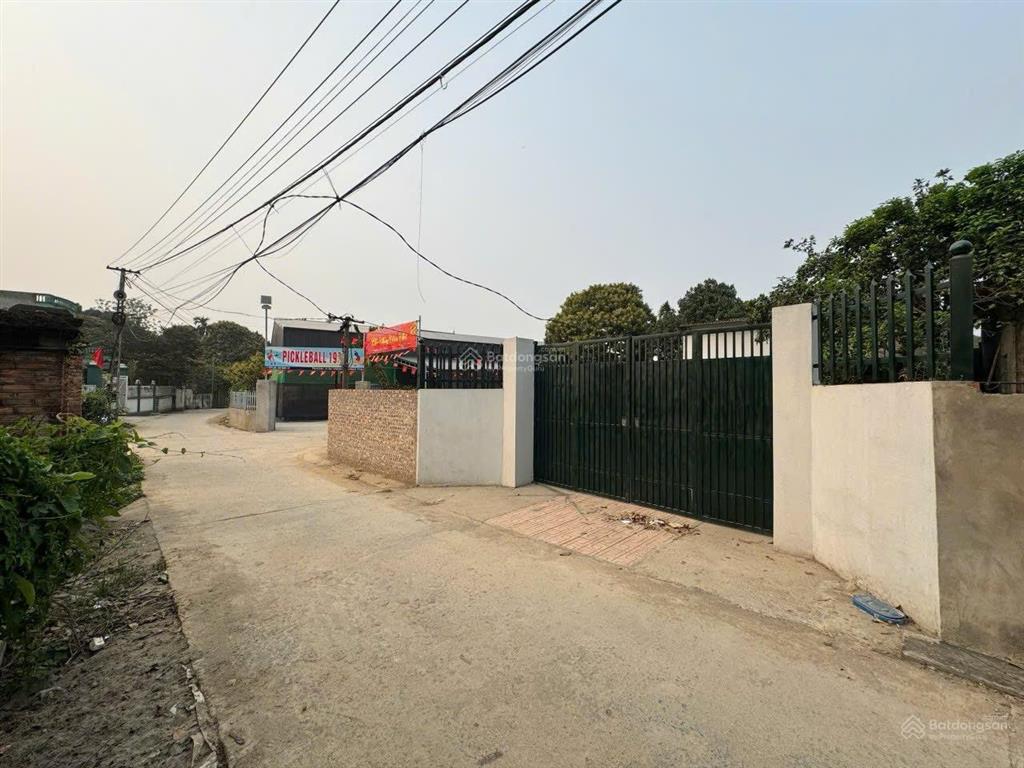 Tại xuân mai  tôi cần bán đất có sẵn nhà c4 diện tích 135m2