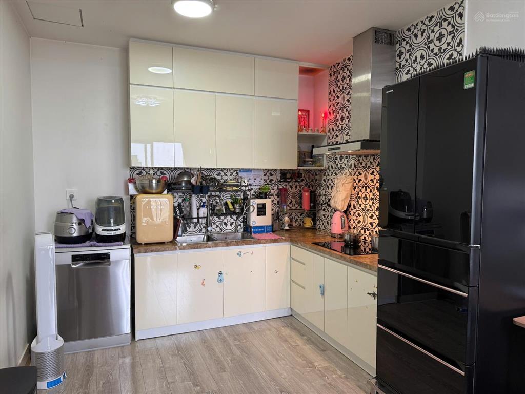 Bán căn hộ 2pn 2wc the sun avenue giá 7.3 tỷ diện tích 75m2