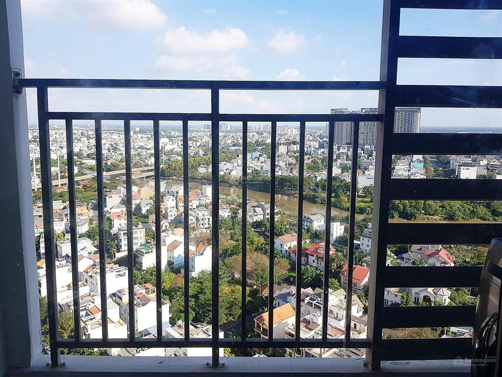Bán căn hộ the sun avenue 2pn 1wc đầy đủ nội thất tháp trung tâm