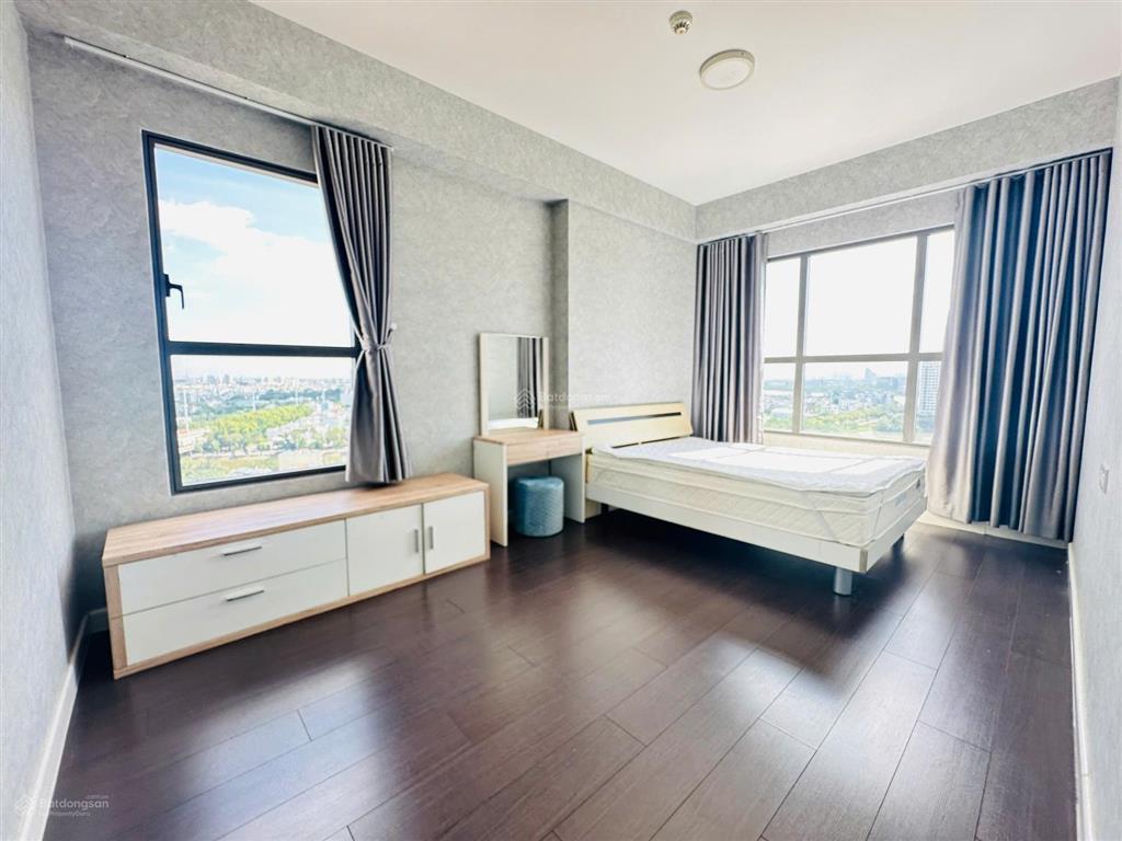 Bán căn hộ 3pn 2wc 105m view sông sg, sẵn sổ công chứng giá 9,3 tỷ