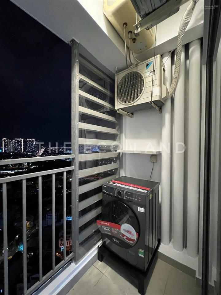 Cần bán căn hộ 1pn+ 56m2 nội thất y như hình, tầng rất đẹp hướng gió mát