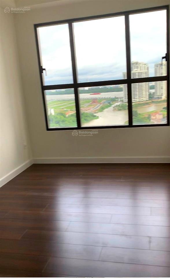 Hàng ngộp the sun avenue 2pn 75m2 giảm cực sâu còn 6.4 tỷ đã bao gồm thuế phí bên bán