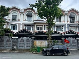 Cho thuê villa 48 đường 17 khu mỹ văn 1, phú mỹ hưng quận 7  gần midtown