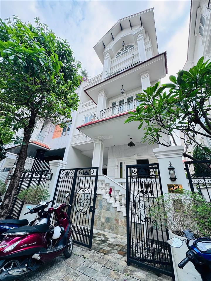 Cho thuê căn biệt thự 7,5x20m khu him lam, 1 trệt 3 lầu, giá thuê 75tr/tháng, full nội thất cao cấp