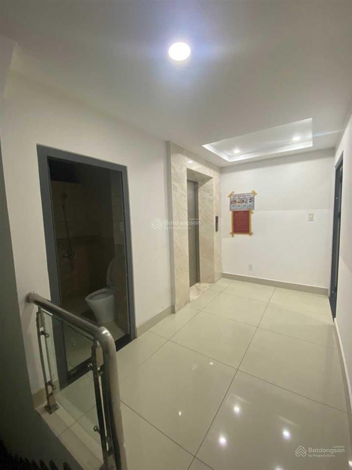 Cho thuê nhà mặt phố tại hoàng quốc việt, 40 triệu, 132m2, 5pn, 4wc, q7, hcm chỉ với giá siêu hời