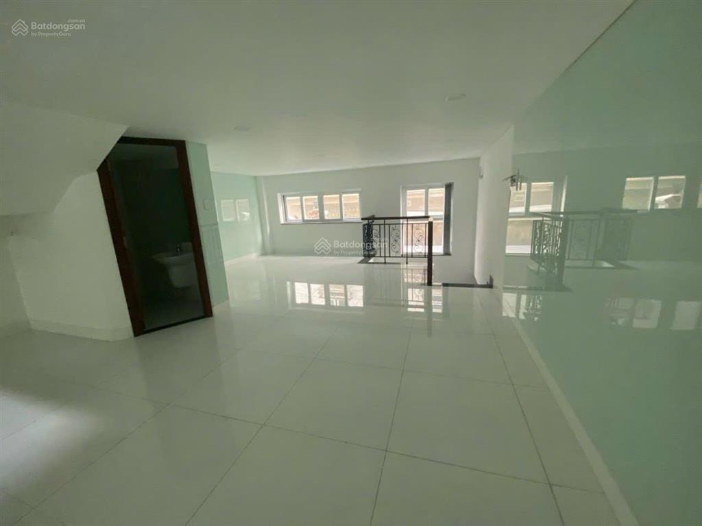 Cho thuê nhà mặt tiền cityland đường số 1, 6x20m, 5 tầng, thuê 45 triệu/tháng, có tl
