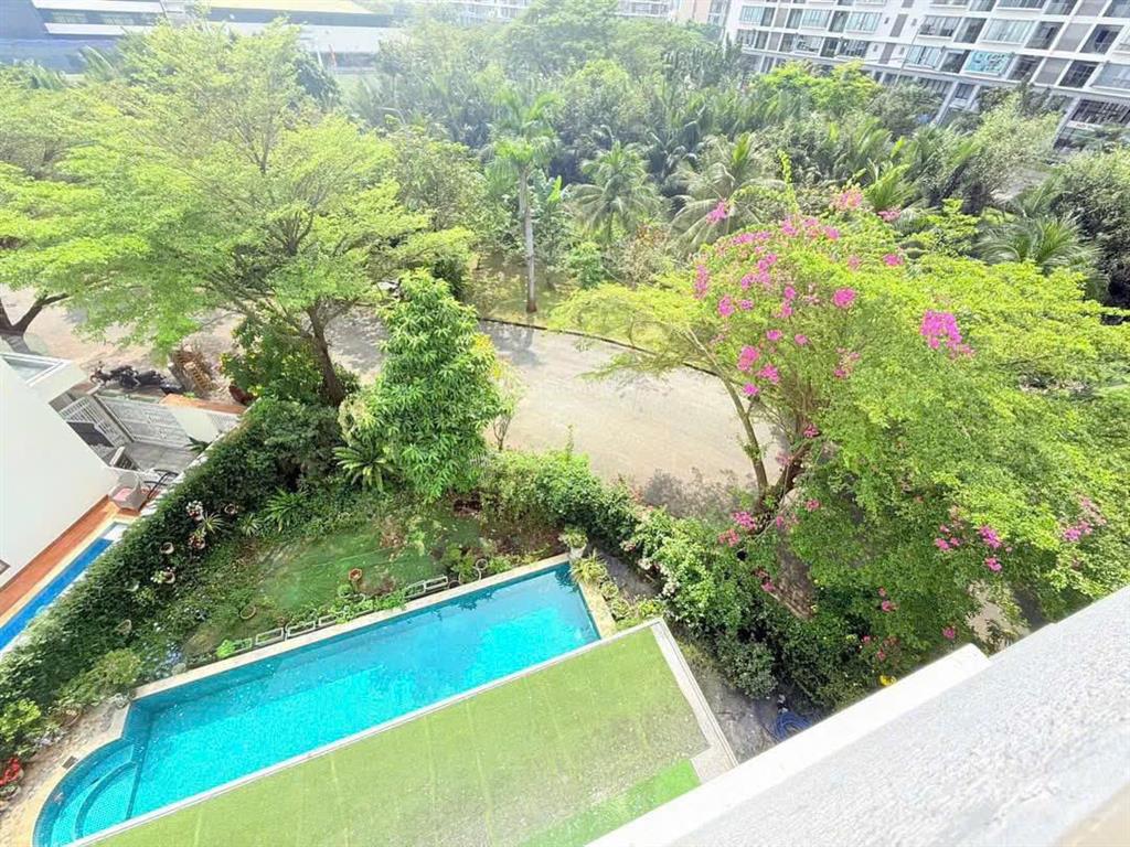 Cho thuê biệt thự có hồ bơi, thang máy everich