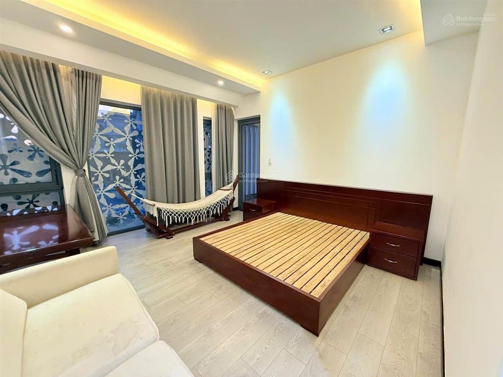 Cho thuê biệt thự đường số 5 quận 7  sau lưng siêu thị vivo city