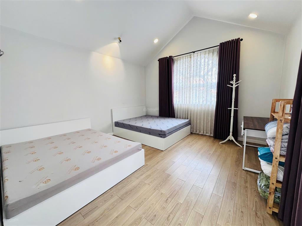Cho thuê căn biệt thự 7,5x20m khu him lam, 1 trệt 3 lầu, giá thuê 75tr/tháng, full nội thất cao cấp