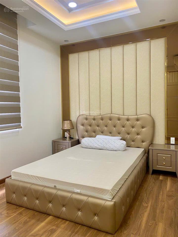 Cho thuê biệt thự mỹ phú 3  phú mỹ hưng, quận 7, 7x17,5m  3 tầng  hướng đông nam mát mẻ