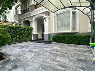 Cho thuê biệt thự mỹ phú 3  phú mỹ hưng, quận 7, 7x17,5m  3 tầng  hướng đông nam mát mẻ
