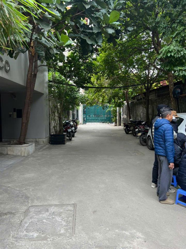 Bán biệt thự sân vườn tây hồ, 230m2, 4 tầng thoáng sáng, mặt tiền 10m, oto tránh đỗ, chỉ 55 tỷ