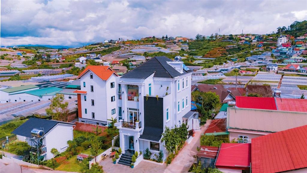 Villa 2 mặt tiền view thoáng đẹp vừa ở vừa kinh doanh đang có thu nhập cao
