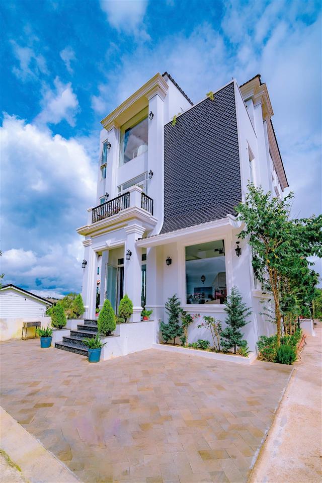 Villa 2 mặt tiền view thoáng đẹp vừa ở vừa kinh doanh đang có thu nhập cao