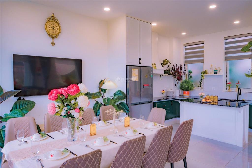 Villa 2 mặt tiền view thoáng đẹp vừa ở vừa kinh doanh đang có thu nhập cao